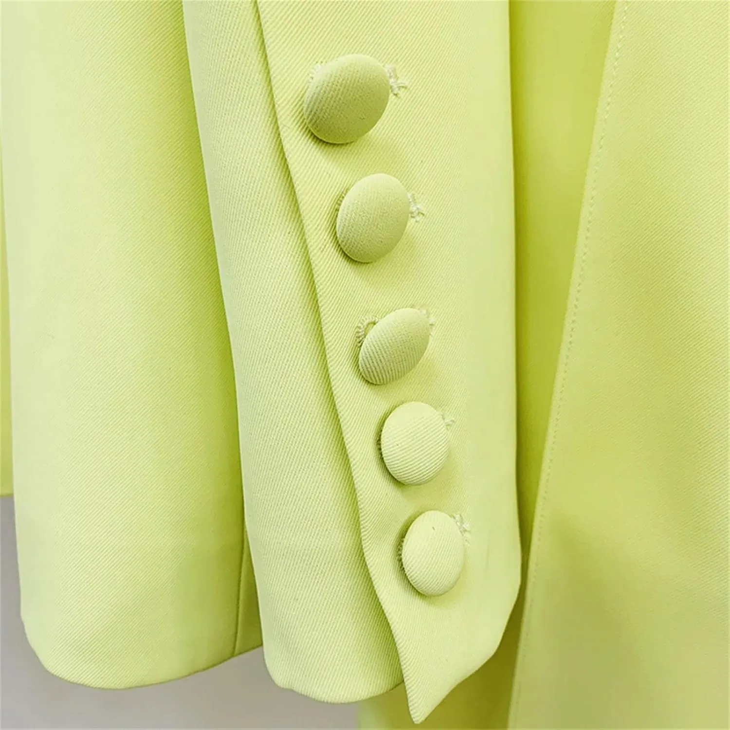 Women's Contrasting Single-Button Slim Suit, Slightly Flared Trousers Modern Simple Workplace Suits
