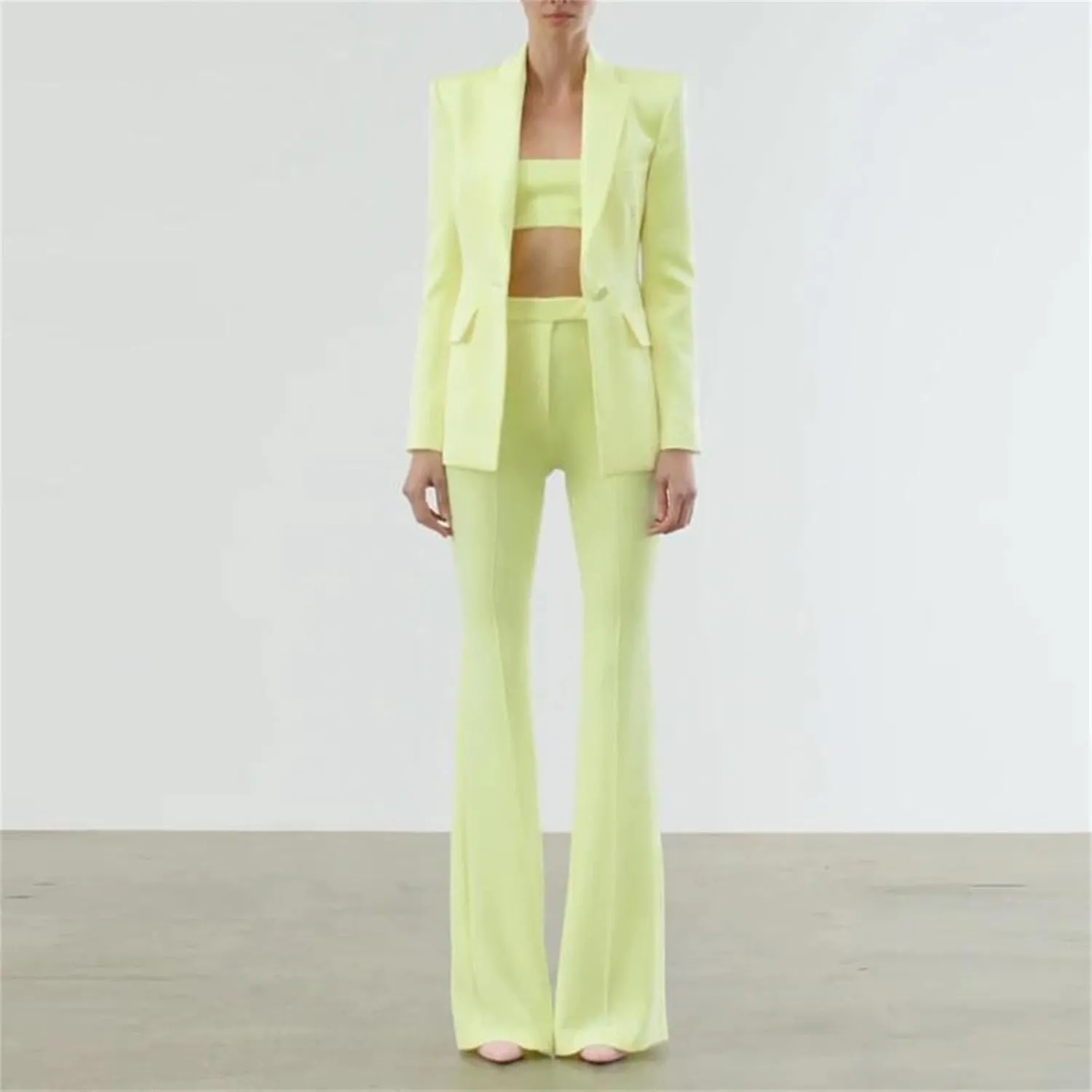 Women's Contrasting Single-Button Slim Suit, Slightly Flared Trousers Modern Simple Workplace Suits